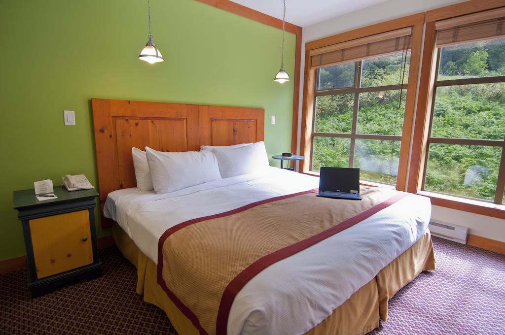 Hotel Lodging Ovations Whistler Zewnętrze zdjęcie