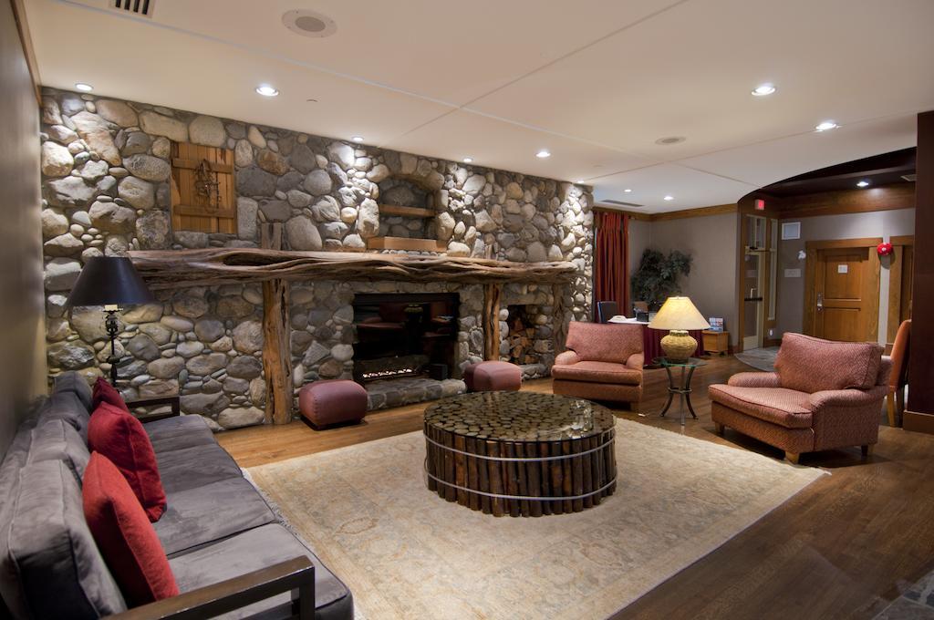 Hotel Lodging Ovations Whistler Zewnętrze zdjęcie