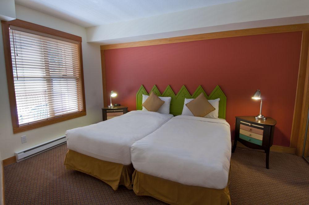 Hotel Lodging Ovations Whistler Zewnętrze zdjęcie