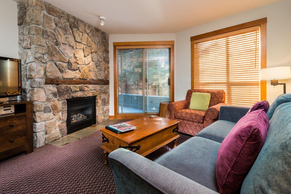 Hotel Lodging Ovations Whistler Zewnętrze zdjęcie