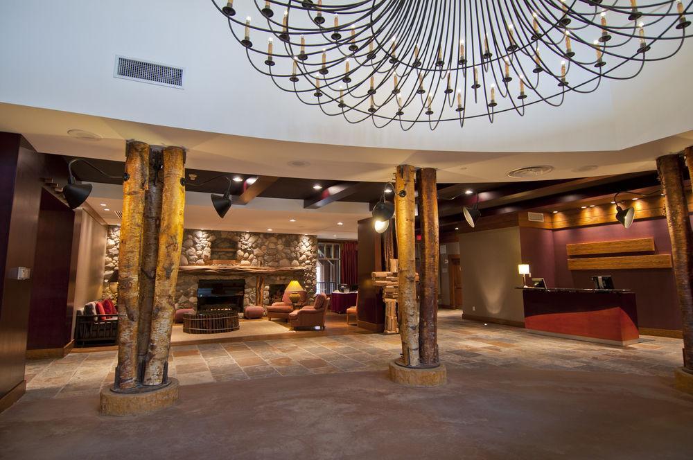 Hotel Lodging Ovations Whistler Zewnętrze zdjęcie