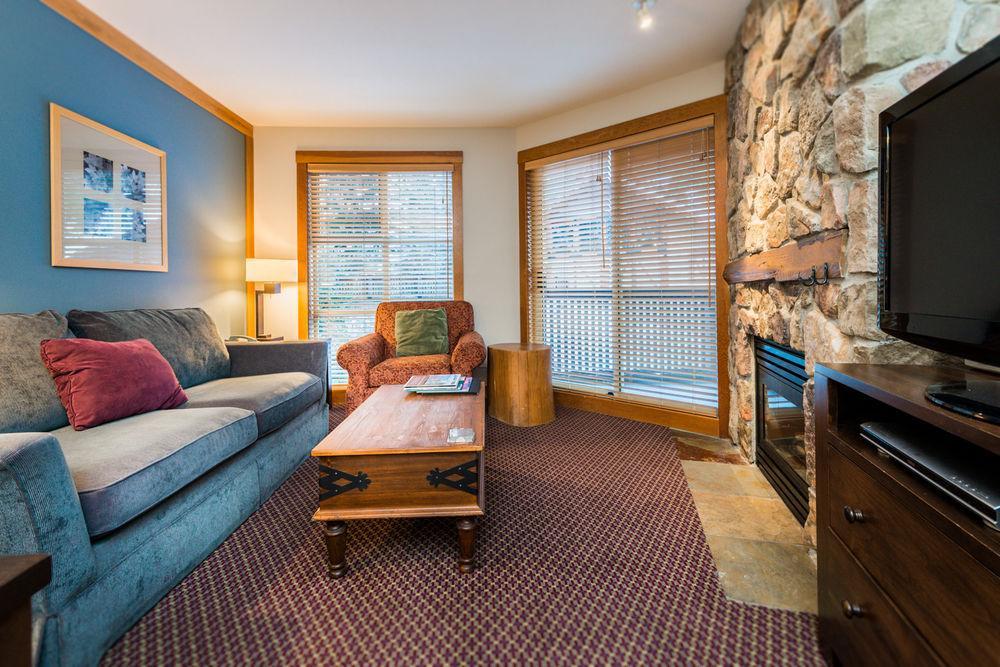 Hotel Lodging Ovations Whistler Zewnętrze zdjęcie